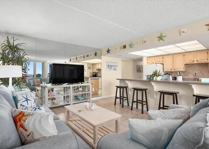 Beautiful Ocean Front Quay Unit With Indoor Pool! *