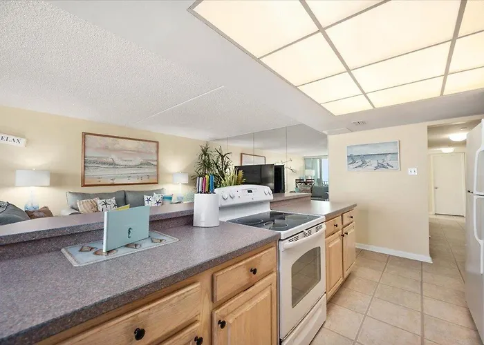 Ferienhaus Beautiful Ocean Front Quay Unit With Indoor Pool!