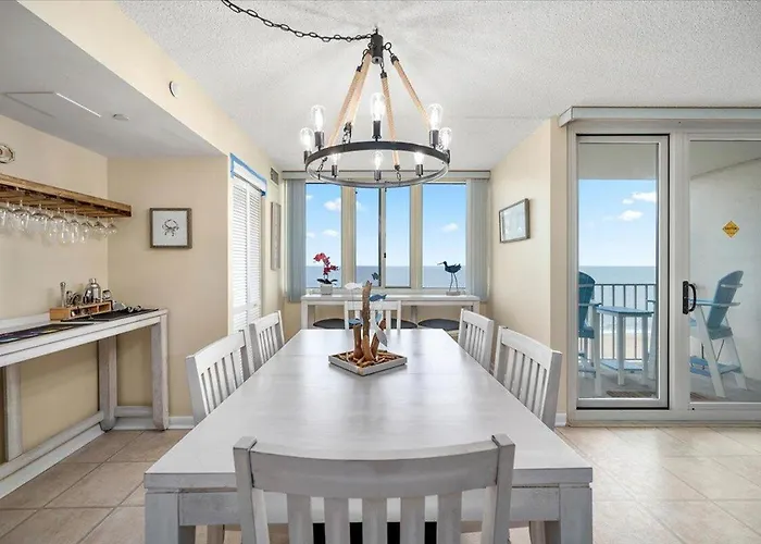 Beautiful Ocean Front Quay Unit With Indoor Pool! Ocean Stadt