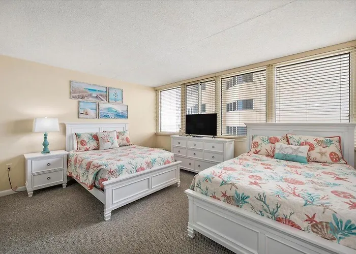 Ferienhaus Beautiful Ocean Front Quay Unit With Indoor Pool! *